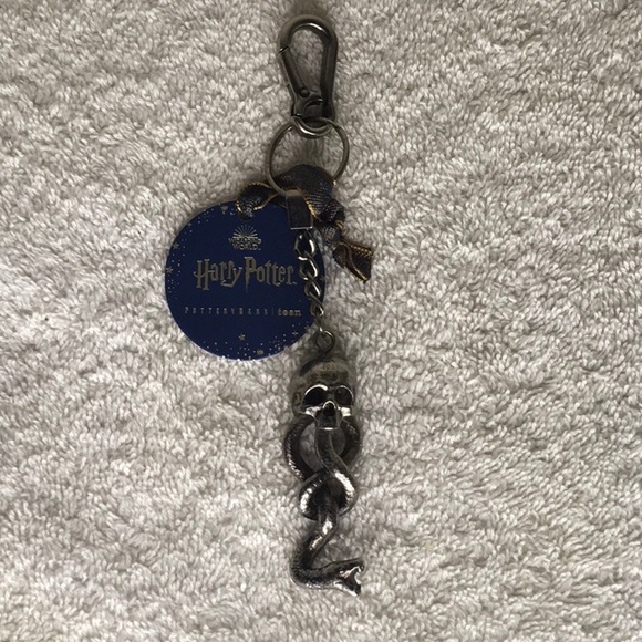 NWT Pottery Barn Teen Harry Potter 'Dark Mark' Keychain in Silvertone Metal | - Picture 1 of 5